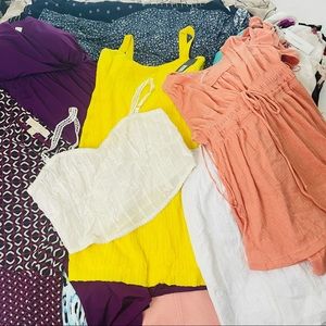 Selling my whole closet and more, buy in bulk to resell over 258 items